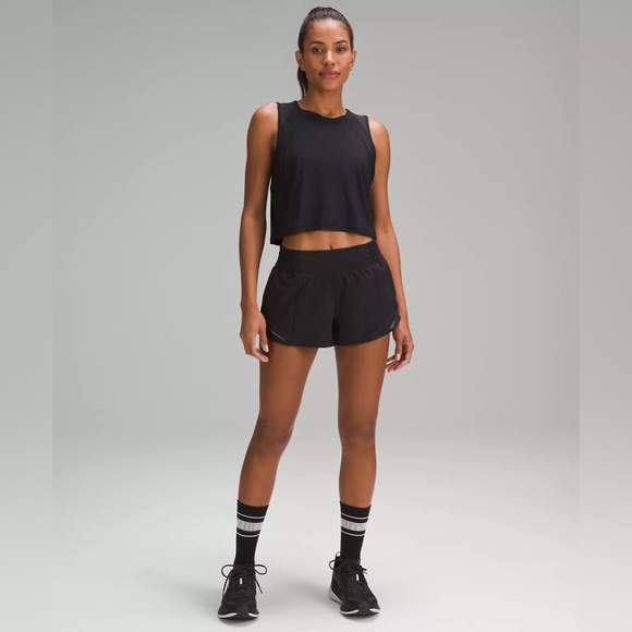 LULULEMON X PELOTON Hotty Hot Short LR - Picture 6 of 10